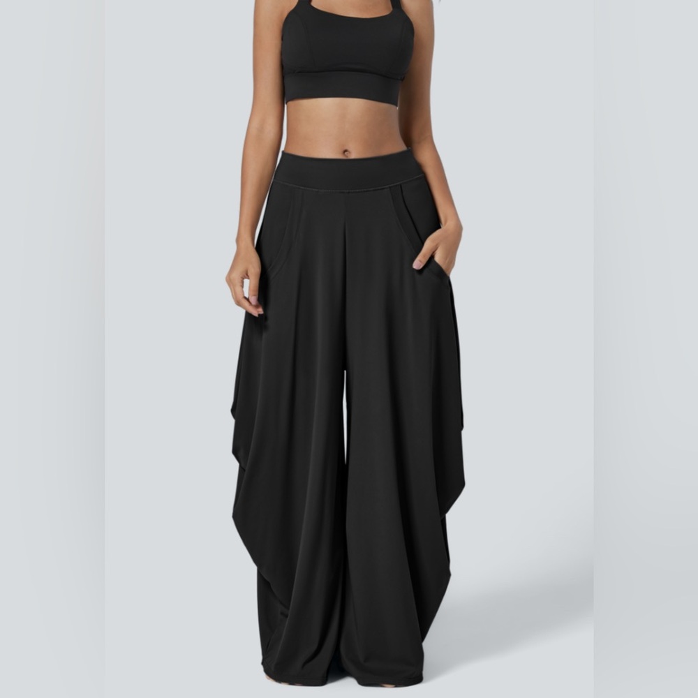Mid-Rise Pocketed Draped Black Women's Wide-Leg Pants